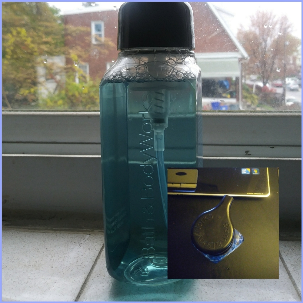 🌟RARE🌟 Ocean MensGentle Foaming Hand Soap - Picture 2 of 3